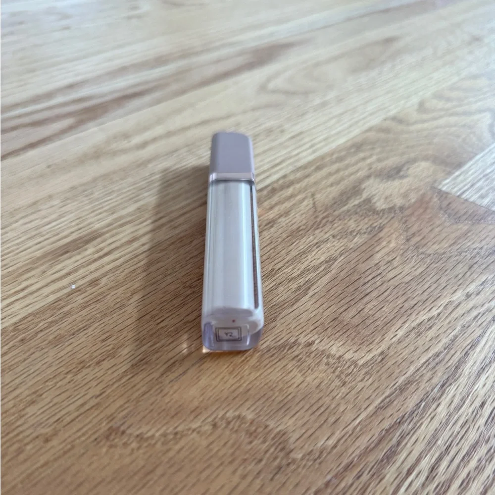 Natasha Denona hy glam concealer shade Y2